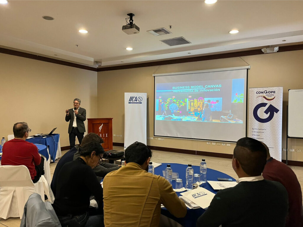 INNOVAcenter gestionó la consultoría Modelos de comercialización diferenciada para 23 provincias del Ecuador 16 inicio taller comercializacion quito